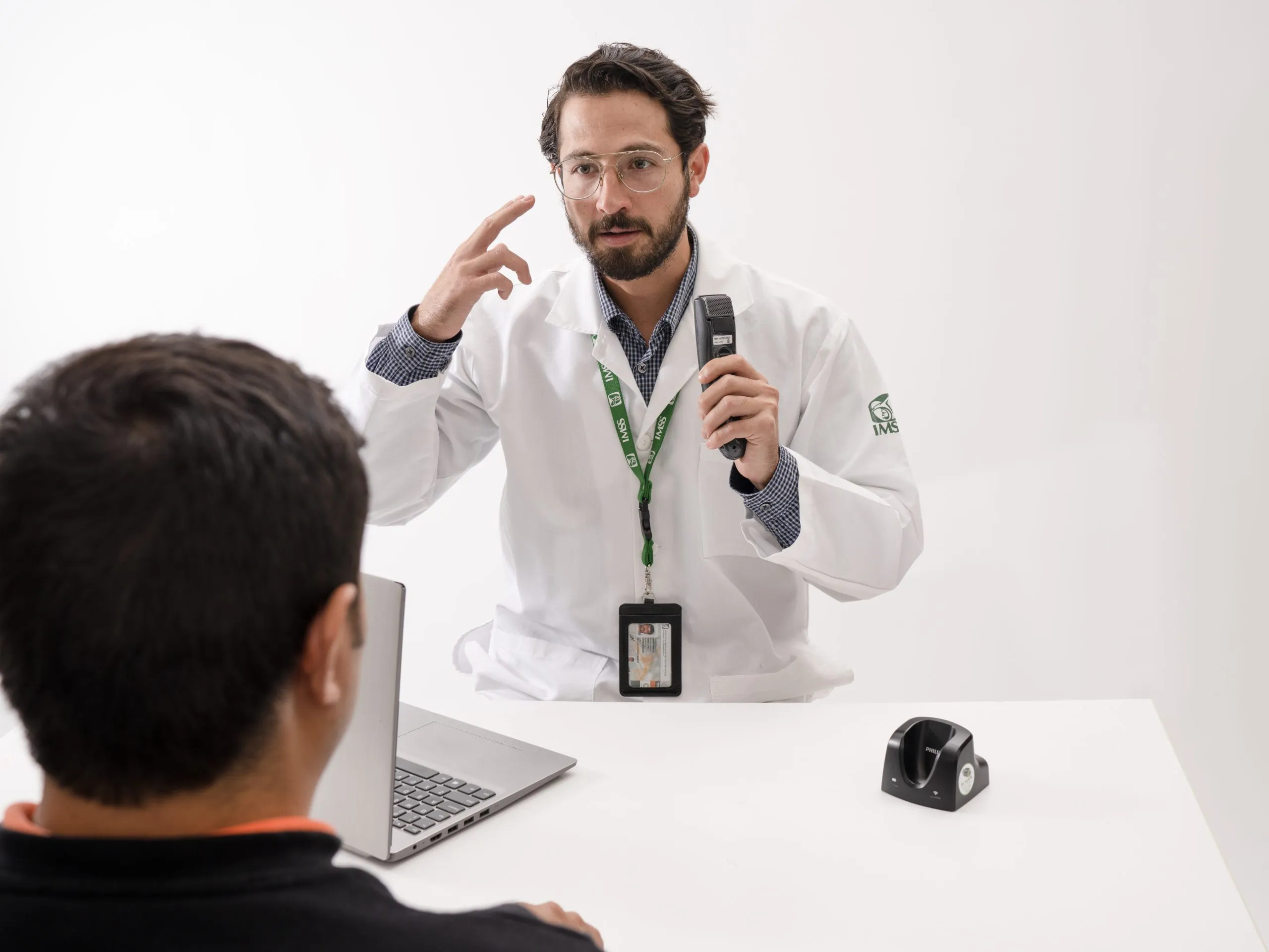 IMSS — implementación del programa Mírame a los Ojos